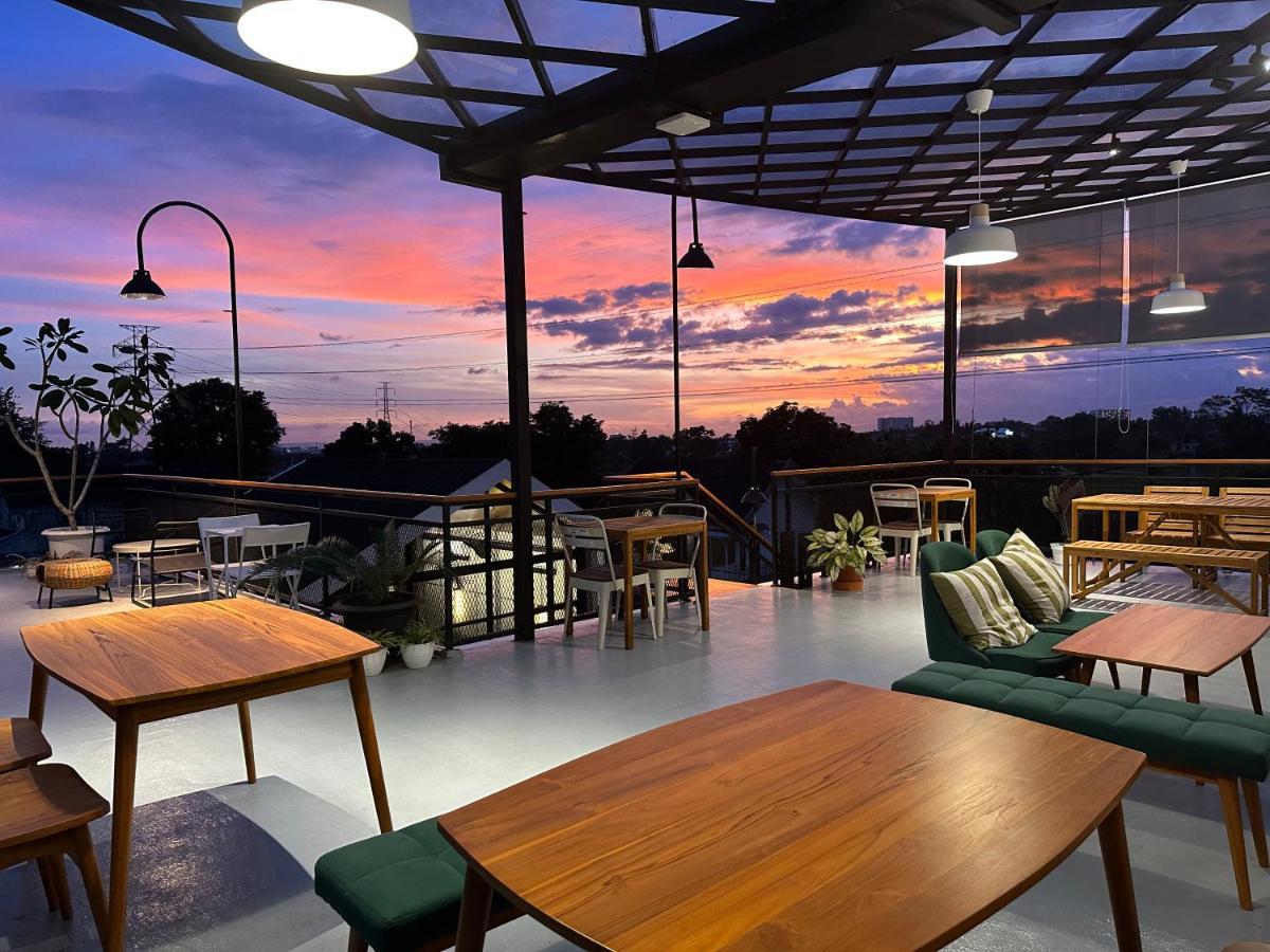 Cendhani Raras Gallery Kejayan Buitenkant foto