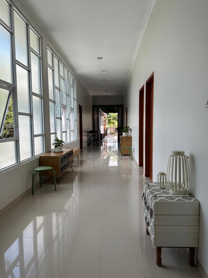 Cendhani Raras Gallery Kejayan Buitenkant foto