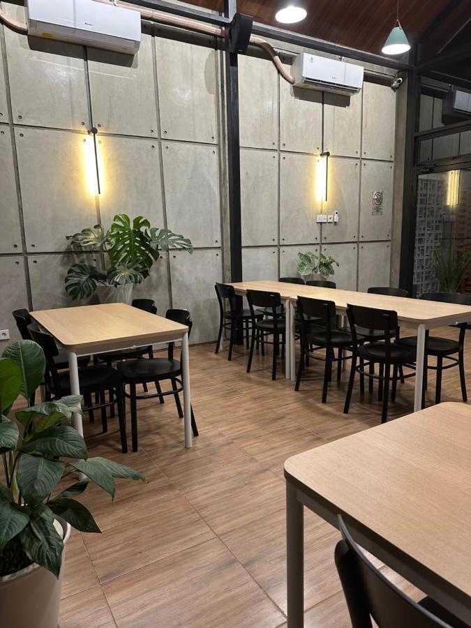 Cendhani Raras Gallery Kejayan Buitenkant foto