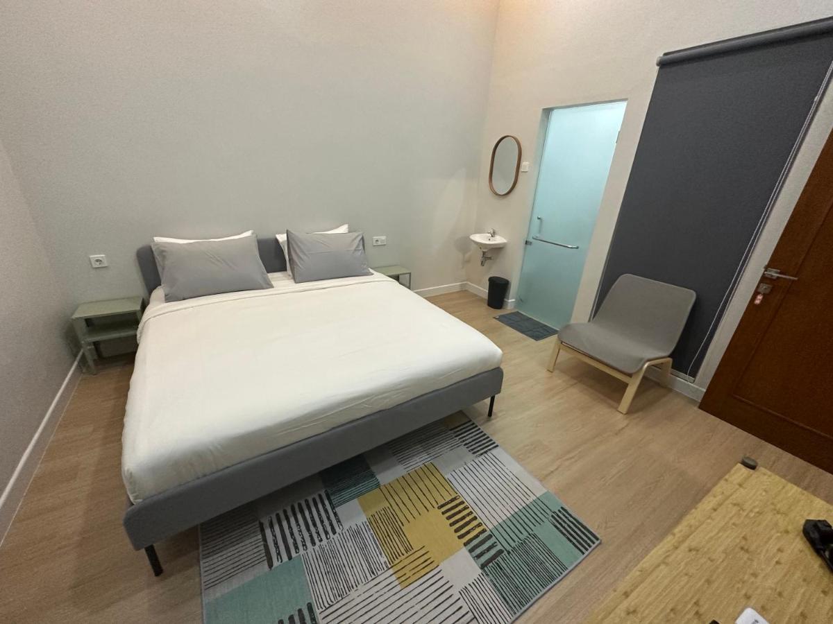 Cendhani Raras Gallery Kejayan Buitenkant foto