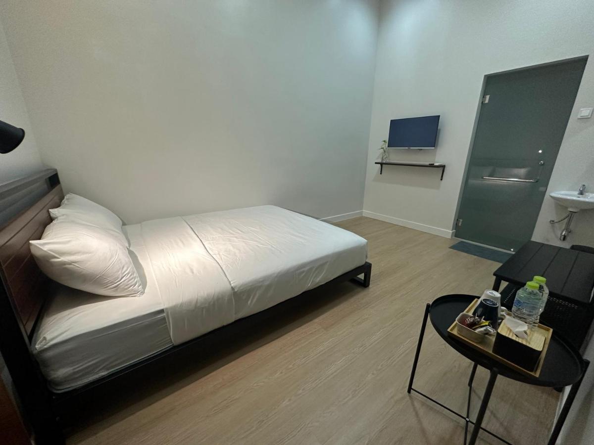 Cendhani Raras Gallery Kejayan Buitenkant foto