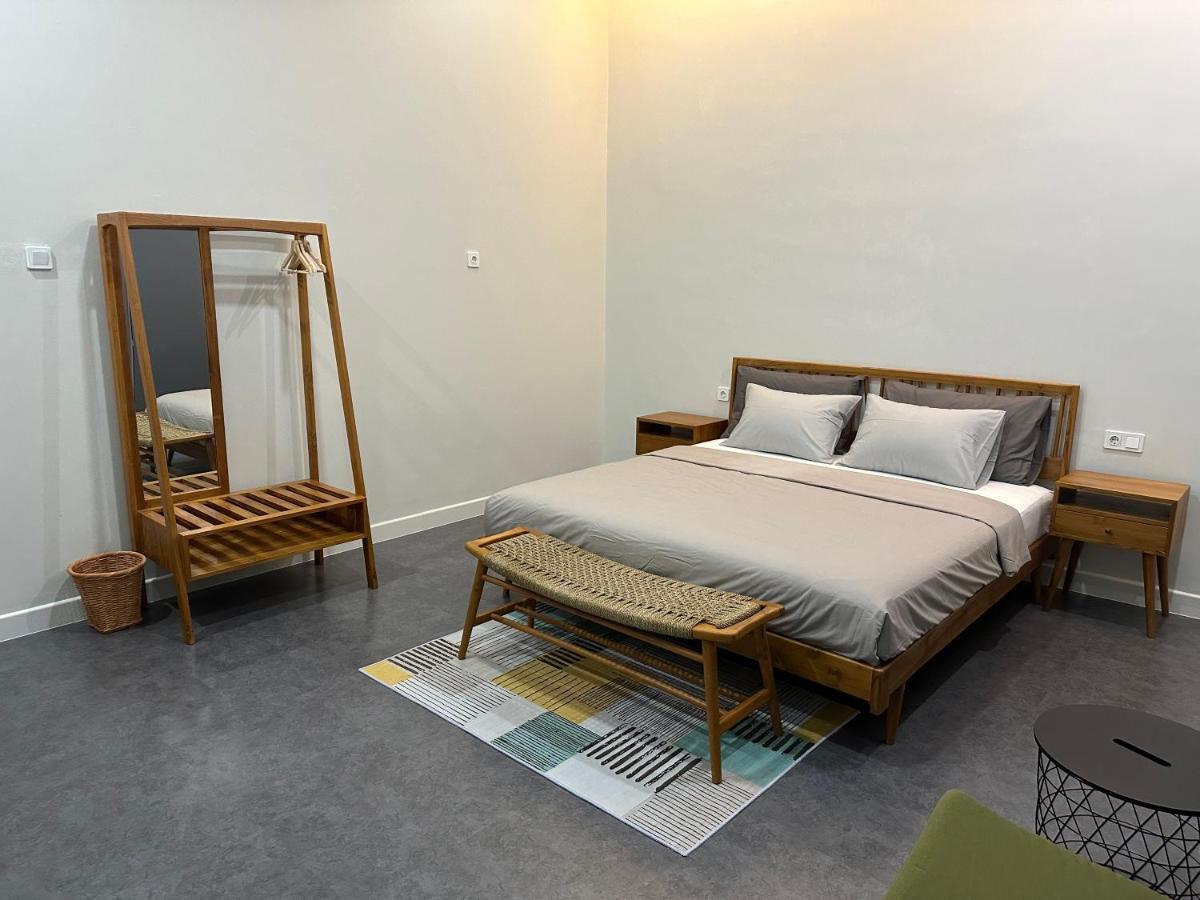 Cendhani Raras Gallery Kejayan Buitenkant foto