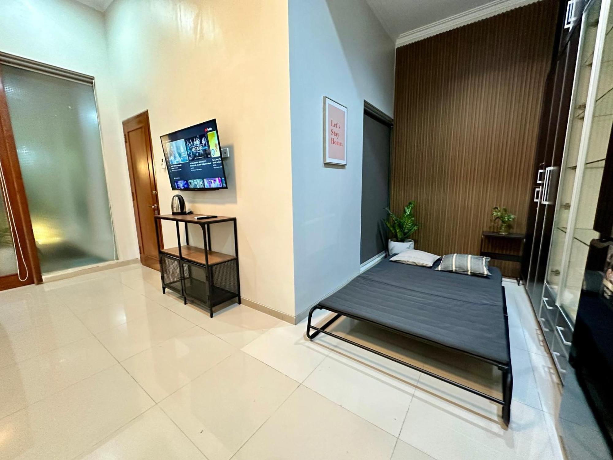 Cendhani Raras Gallery Kejayan Buitenkant foto